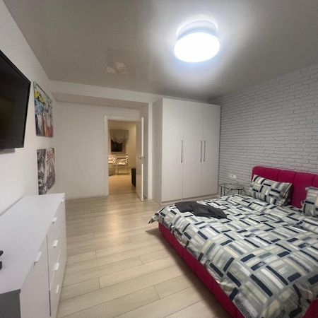 2-Room Luxury Apartment In The Center Kiev Luaran gambar