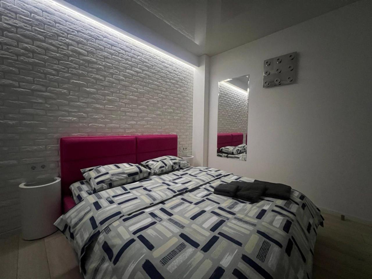 2-Room Luxury Apartment In The Center Kiev Luaran gambar