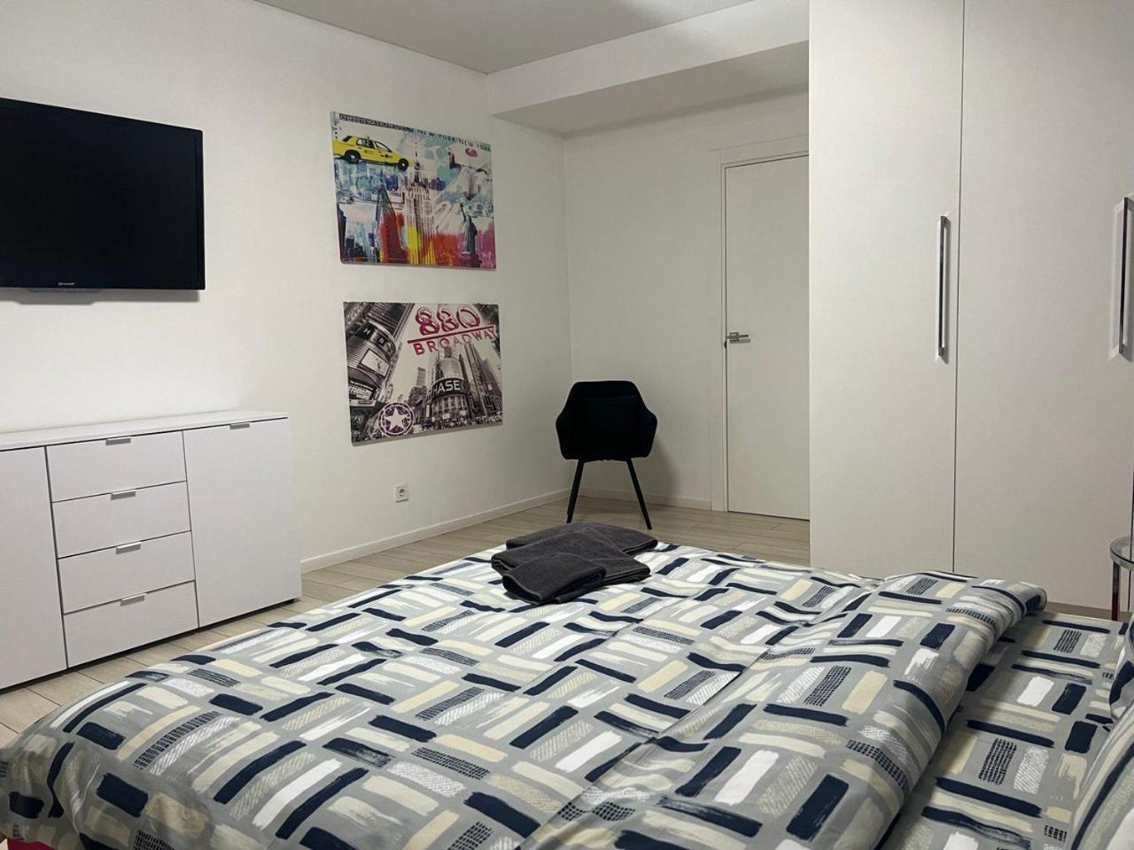 2-Room Luxury Apartment In The Center Kiev Luaran gambar