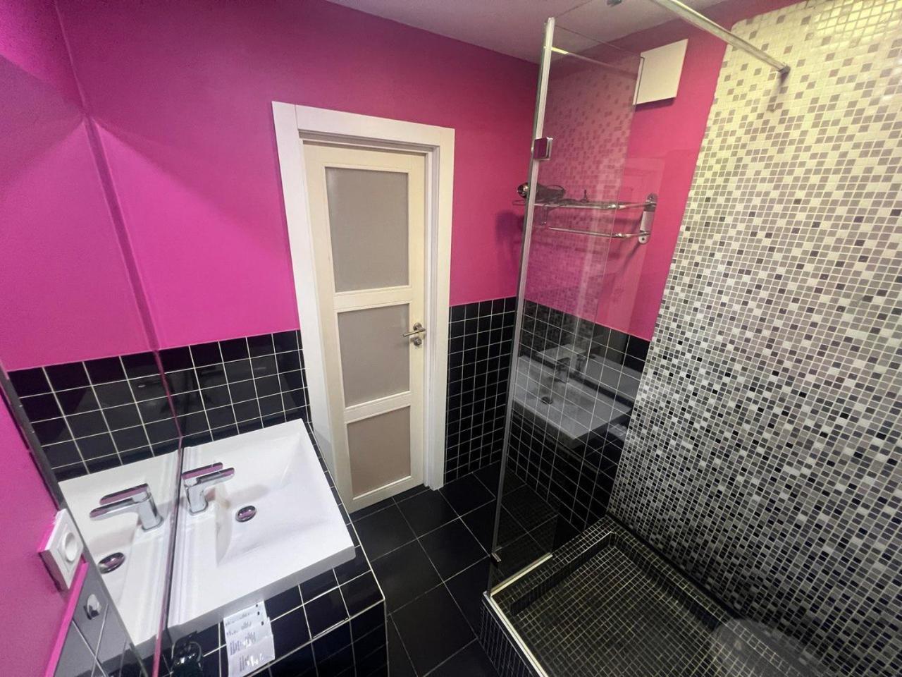 2-Room Luxury Apartment In The Center Kiev Luaran gambar